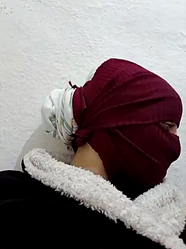 Snapshot of Ahalm chatting on 02-06-26, 05:09 Ahalm online show from 02-06-26, 05:09