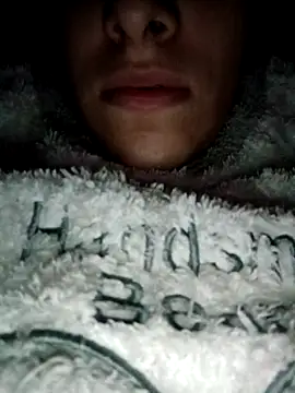 Snapshot of Ahalm chatting on 12-14-25, 07:19 Ahalm online show from 12-14-25, 07:19