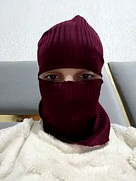 Snapshot of Ahalm chatting on 11-30-25, 08:09 Ahalm online show from 11-30-25, 08:09