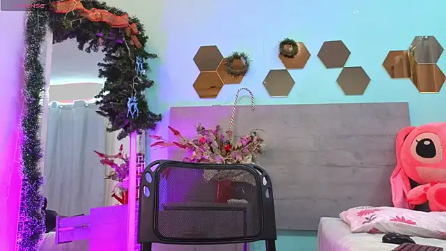 Paulina Sodi online show from 12-19-25, 07:27