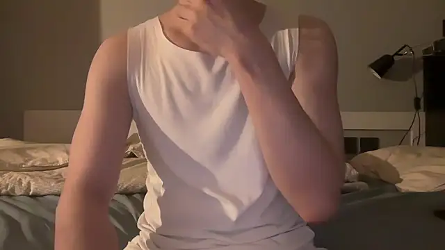 Snapshot of sonyoycody chatting on 11-02-25, 10:09 sonyoycody online show from 11-02-25, 10:09