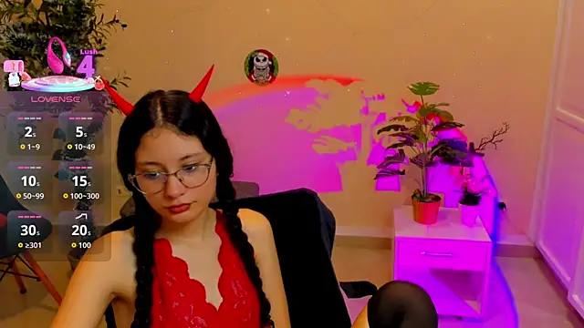 Krysten Riter online show from 12-22-25, 01:55