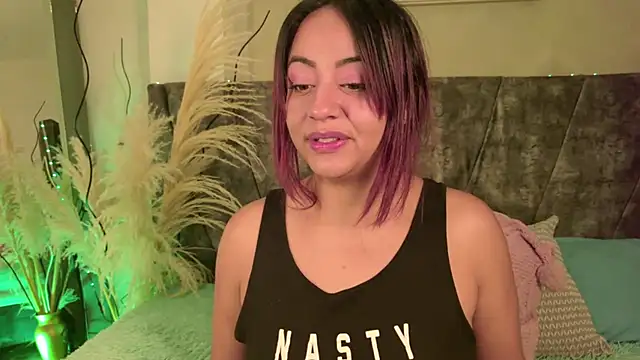 DaniniAnderson online show from 06-26-26, 10:04