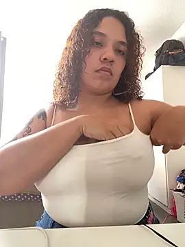 MorganaBelc online show from 11-08-25, 06:22