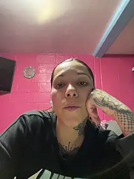 Snapshot of emperatrixsex chatting on 10-12-25, 03:08 emperatrixsex online show from 10-12-25, 03:08