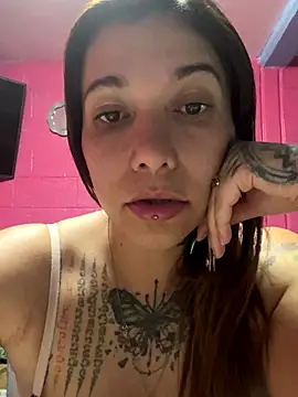Snapshot of emperatrixsex chatting on 10-23-25, 03:27 emperatrixsex online show from 10-23-25, 03:27