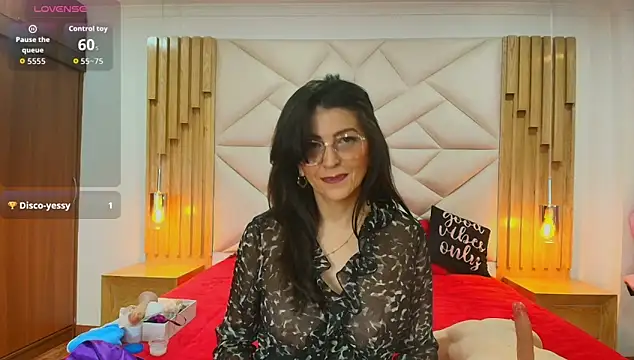 Snapshot of allie_pearl chatting on 10-07-25, 12:06 allie pearl online show from 10-07-25, 12:06