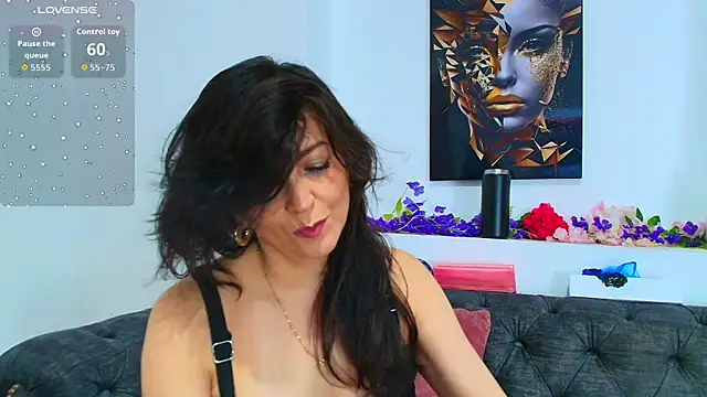 Snapshot of allie_pearl chatting on 09-13-25, 11:32 allie pearl online show from 09-13-25, 11:32