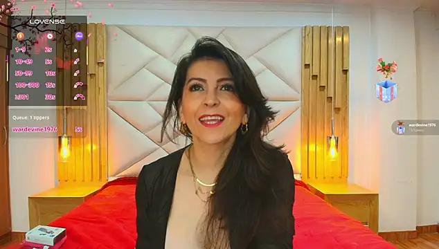 Snapshot of allie_pearl chatting on 12-01-25, 12:06 allie pearl online show from 12-01-25, 12:06