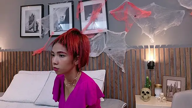 luna roja25 online show from 10-17-25, 01:02