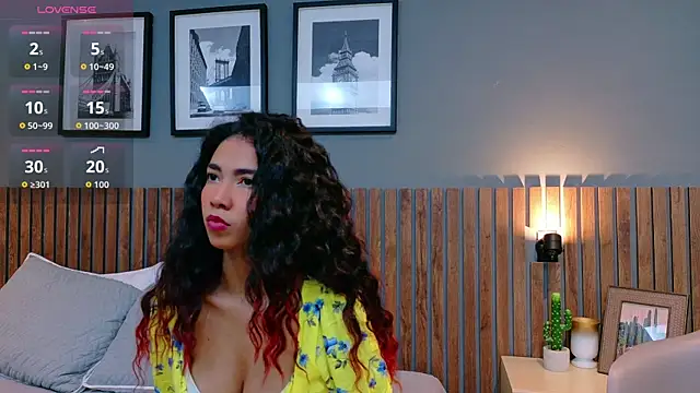 luna roja25 online show from 10-03-25, 01:23