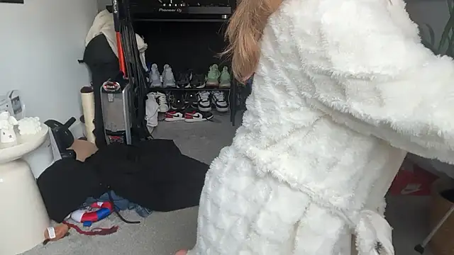 KayleeBella online show from 03-15-26, 09:05