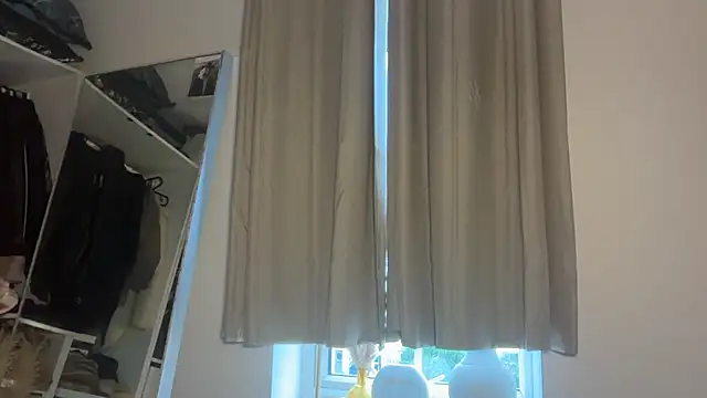 KayleeBella online show from 11-22-25, 10:36