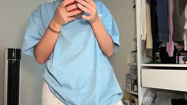 KayleeBella online show from 04-05-26, 07:20