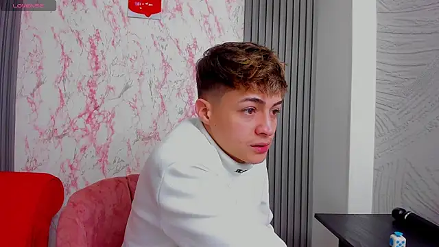 Ari and Storm online show from 11-26-25, 01:44