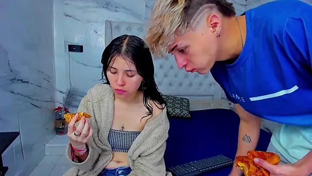 Ari and Storm online show from 09-25-25, 01:17