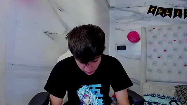 Ari and Storm online show from 03-31-26, 02:30