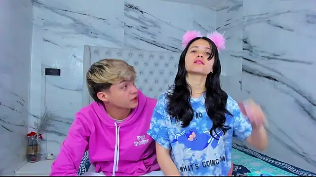 Ari and Storm online show from 10-16-25, 01:41