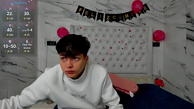 Ari and Storm online show from 03-21-26, 01:37