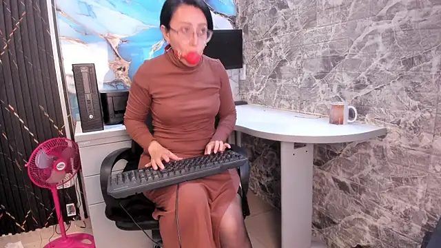 Scarlett 14  online show from 01-16-26, 03:21