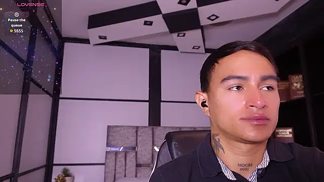 LiamDeep online show from 02-01-26, 06:06