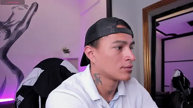 LiamDeep online show from 11-11-25, 08:14