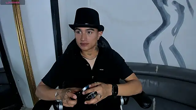 LiamDeep online show from 09-26-25, 03:41