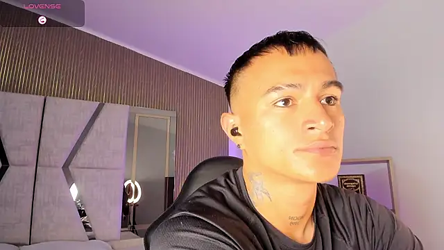 LiamDeep online show from 02-14-26, 08:09