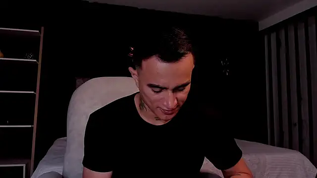 LiamDeep online show from 05-05-26, 08:01