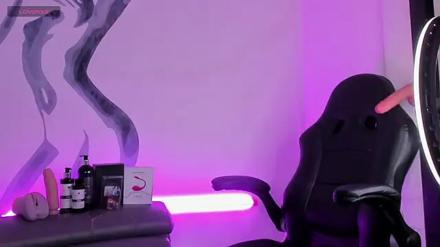 LiamDeep online show from 10-15-25, 08:28