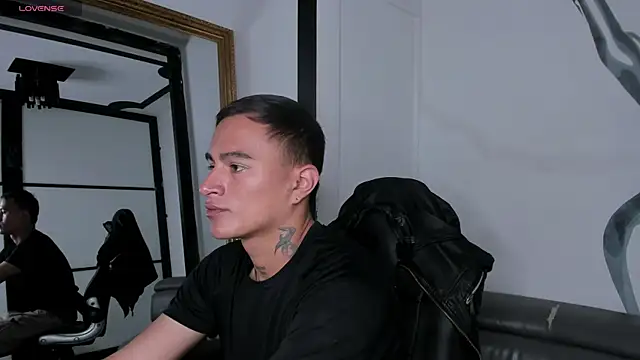 LiamDeep online show from 09-28-25, 04:14