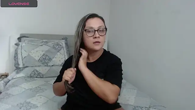 sophie lopez1 online show from 01-28-25, 03:15