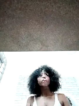 Snapshot of AmiraMorgan chatting on 09-29-25, 03:13 AmiraMorgan online show from 09-29-25, 03:13