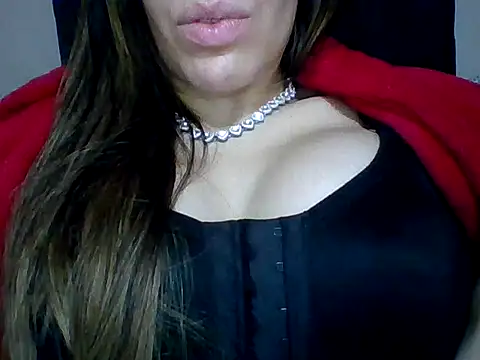 Yasleal online show from 04-12-26, 02:48