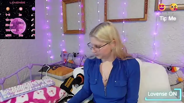 samanthamalichite online show from 11-02-25, 02:33