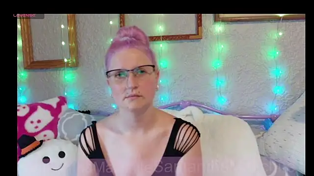 Snapshot of samanthamalichite chatting on 06-22-26, 03:42 samanthamalichite online show from 06-22-26, 03:42