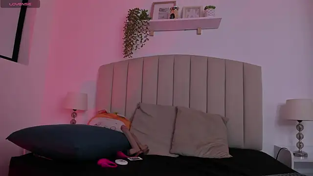 SunshineLizzy online show from 10-30-25, 12:58