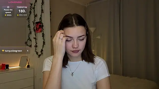 PurrrBerry online show from 11-28-25, 05:40