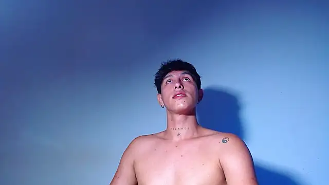 rowanbigboy23 online show from 04-13-26, 11:42