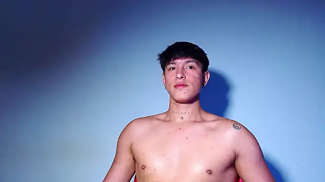 rowanbigboy23 online show from 04-11-26, 02:19