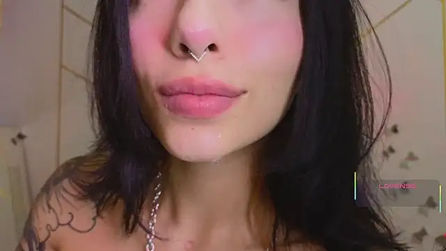 Hollyxx  online show from 11-05-25, 09:34