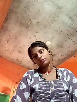 Snapshot of Jyoti_thakurr chatting on 09-24-25, 06:20 Jyoti thakurr online show from 09-24-25, 06:20