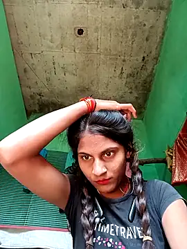 Snapshot of Jyoti_thakurr chatting on 11-04-25, 06:50 Jyoti thakurr online show from 11-04-25, 06:50