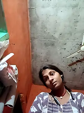 Snapshot of Jyoti_thakurr chatting on 10-12-25, 08:32 Jyoti thakurr online show from 10-12-25, 08:32