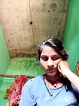 Snapshot of Jyoti_thakurr chatting on 09-16-25, 09:10 Jyoti thakurr online show from 09-16-25, 09:10