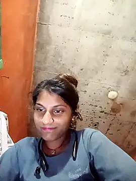 Snapshot of Jyoti_thakurr chatting on 09-25-25, 02:45 Jyoti thakurr online show from 09-25-25, 02:45