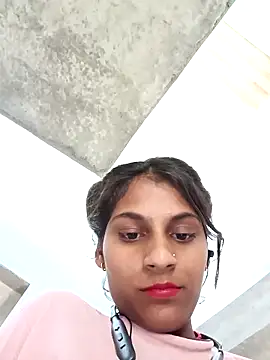 Snapshot of Jyoti_thakurr chatting on 09-13-25, 08:14 Jyoti thakurr online show from 09-13-25, 08:14