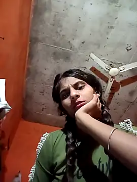 Snapshot of Jyoti_thakurr chatting on 11-03-25, 05:49 Jyoti thakurr online show from 11-03-25, 05:49