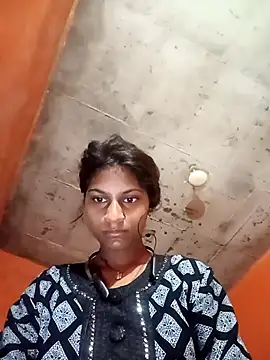 Snapshot of Jyoti_thakurr chatting on 09-22-25, 11:44 Jyoti thakurr online show from 09-22-25, 11:44