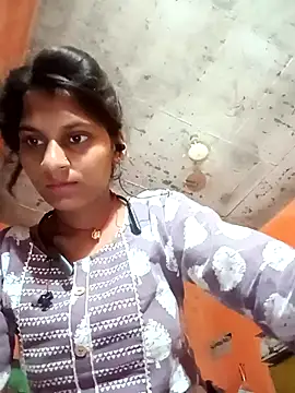 Snapshot of Jyoti_thakurr chatting on 09-24-25, 10:48 Jyoti thakurr online show from 09-24-25, 10:48